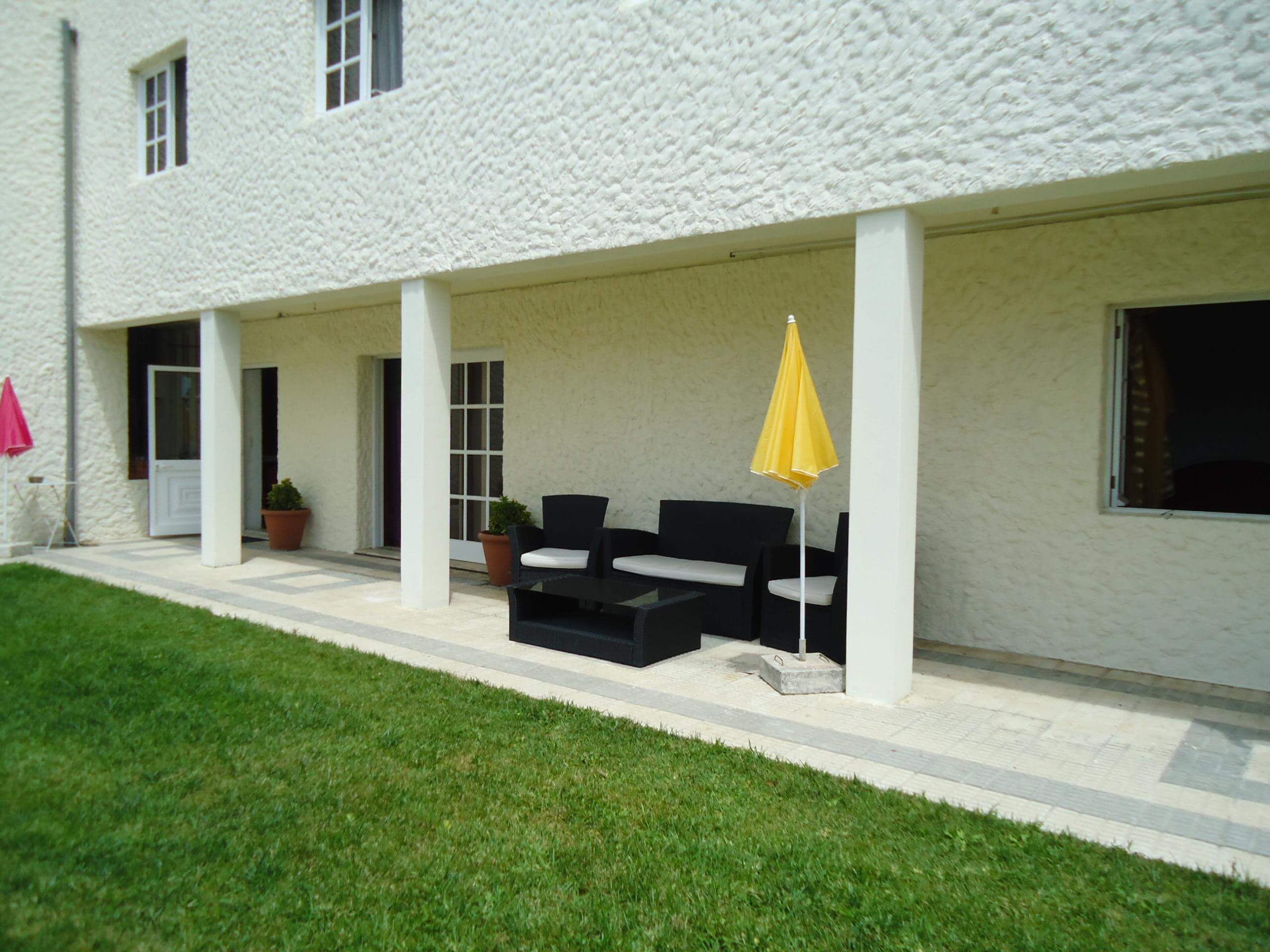 Flor da Amizade - Exterior