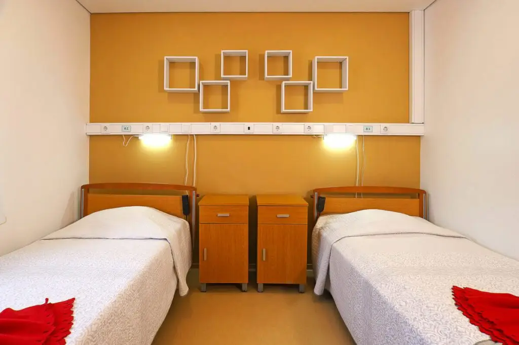 casa-de-saude-e-repouso-de-montemor-quarto