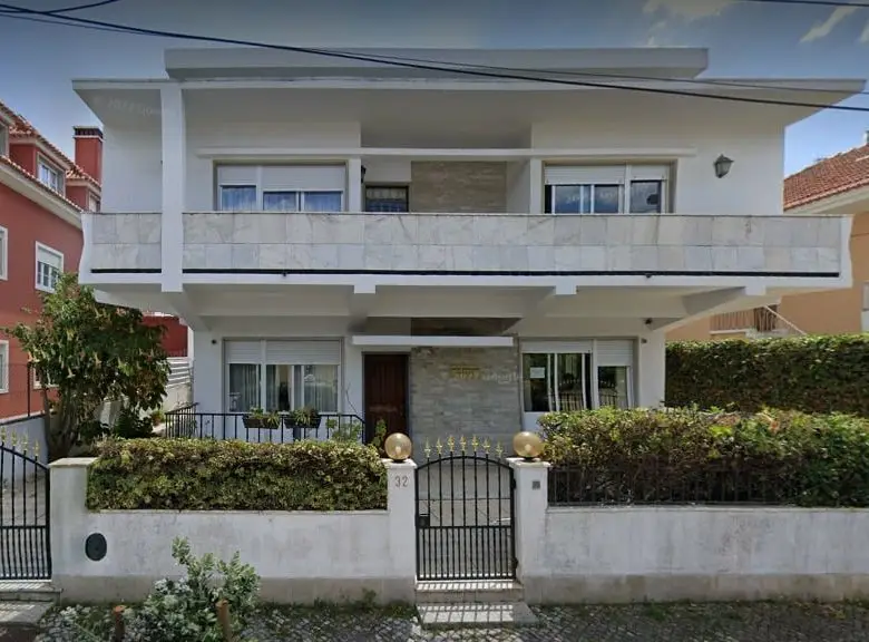 CASA DOS SEMPREJOVENS - LAR DE APOIO À TERCEIRA IDADE
