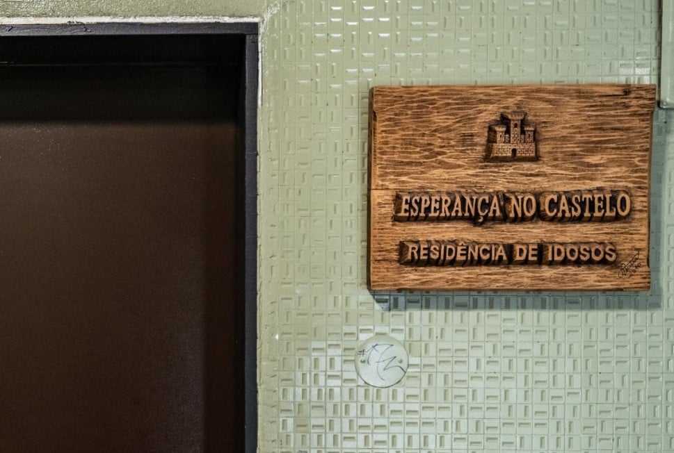 esperanca-no-castelo-residencia-para-idosos-logo