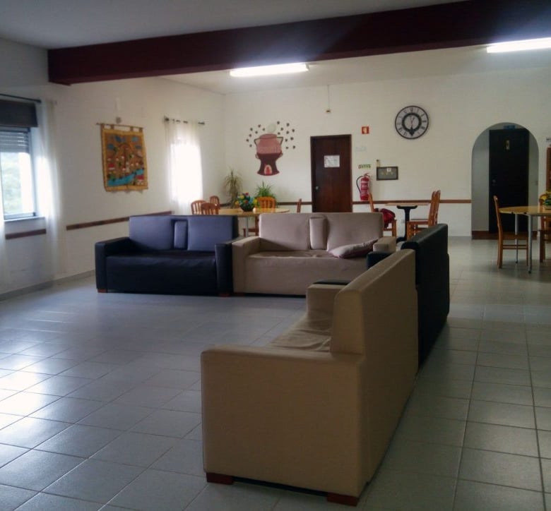 fundacao-sao-barnabe-sala-de-estar