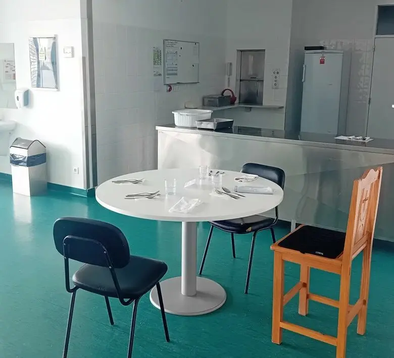 instituto-s-joao-de-deus-montemos-o-novo-sala-de-refeicoes