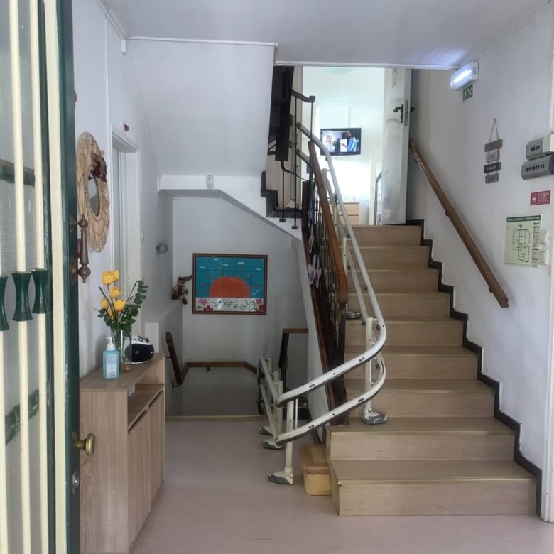 lar-de-terceira-idade-por-do-sol-entrada