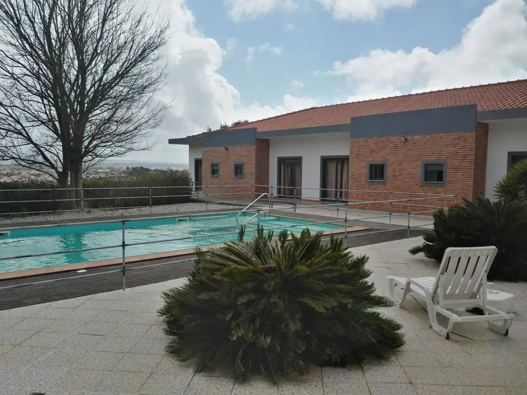 lar-familiar-nossa-senhora-da-esperanca-piscina