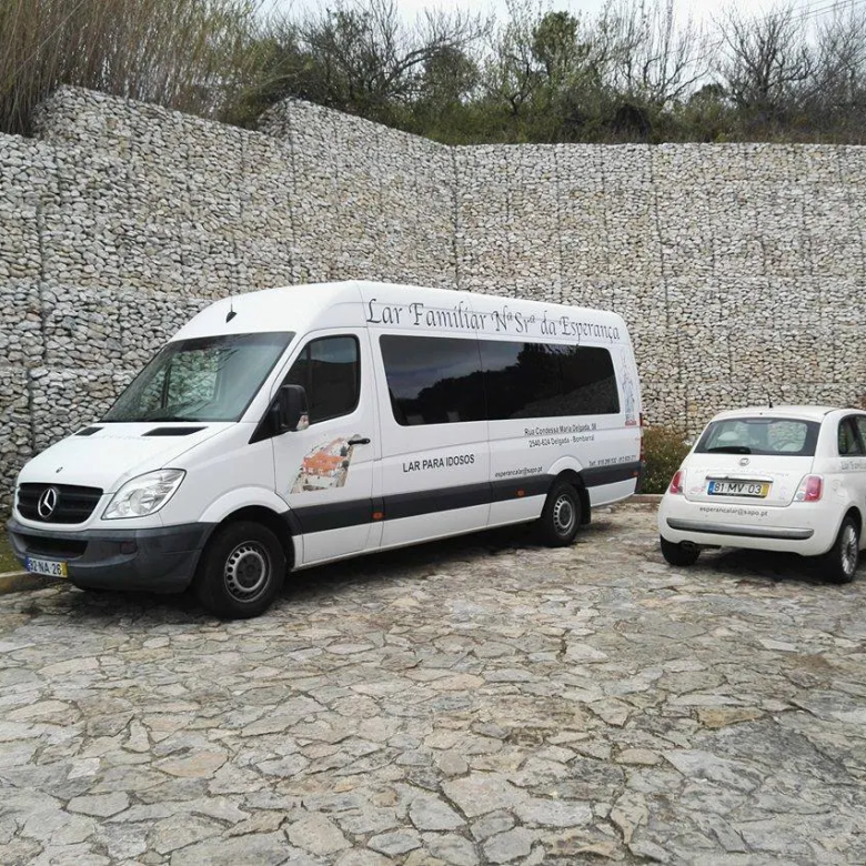 lar-familiar-nossa-senhora-da-esperanca-veiculos