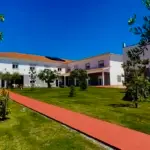 lar-nossa-senhora-da-encarnacao-exterior