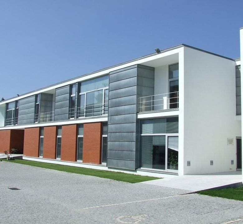 lar-residencial-os-melros-fachada