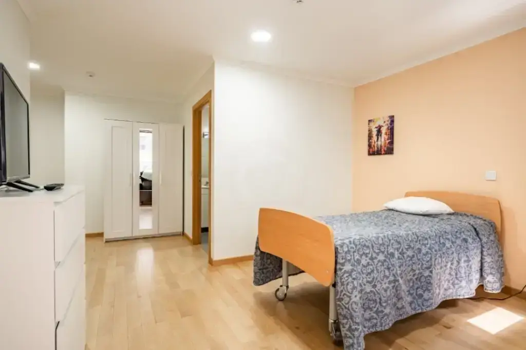 momentus-senior-avila-quarto-individual