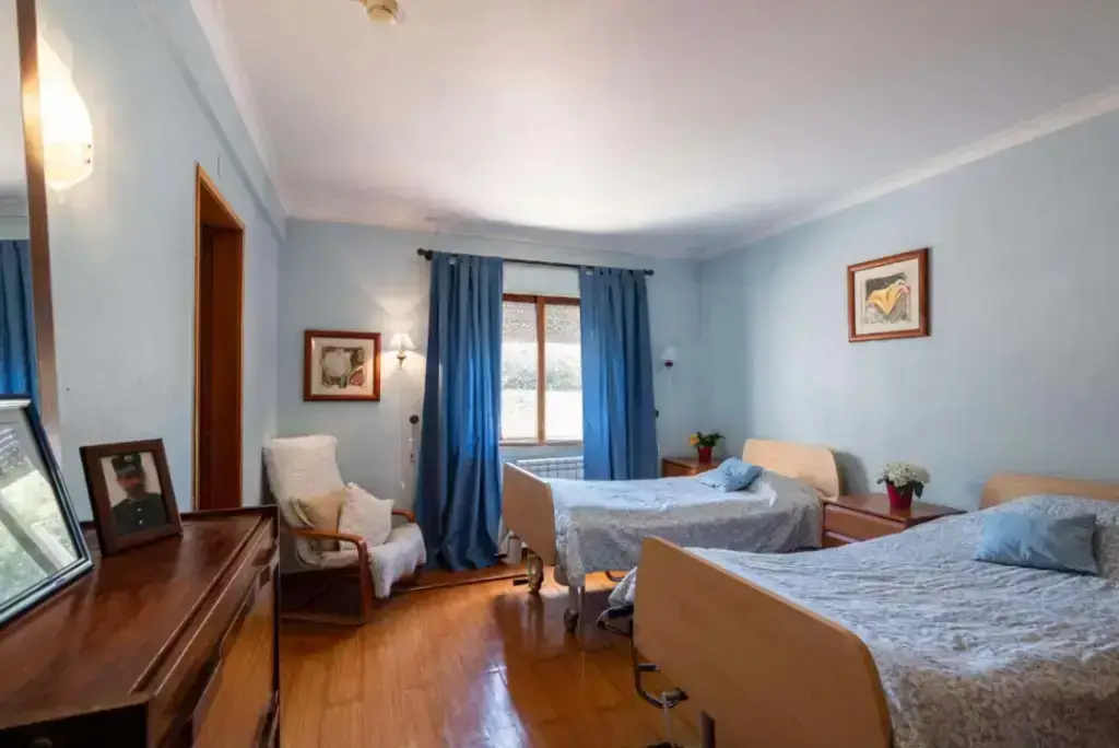 quinta-das-giestas-lar-de-idosos-quarto