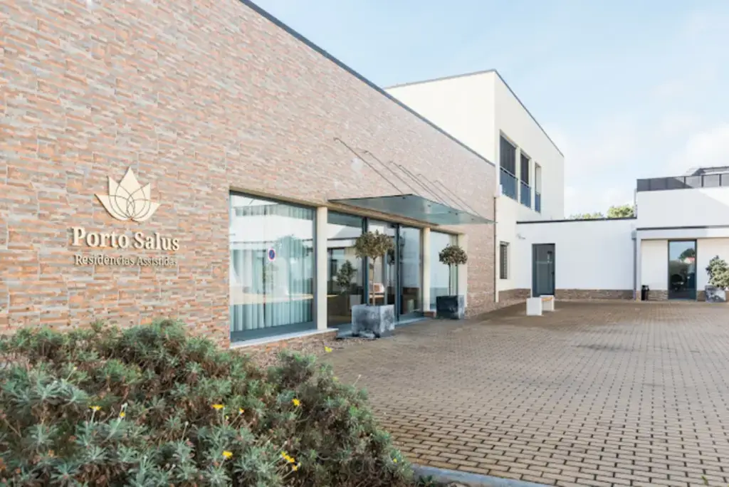 residencia-assistida-porto-salus-emeis-fachada