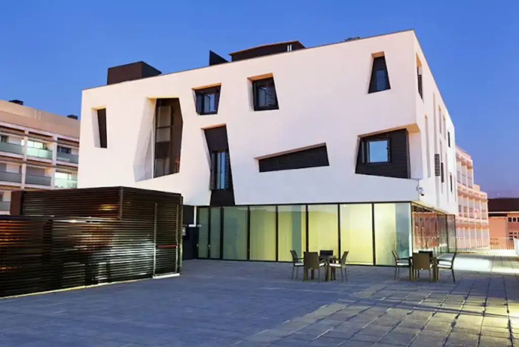 residencia-assistida-resisenior-gold-emeis-braga-fachada