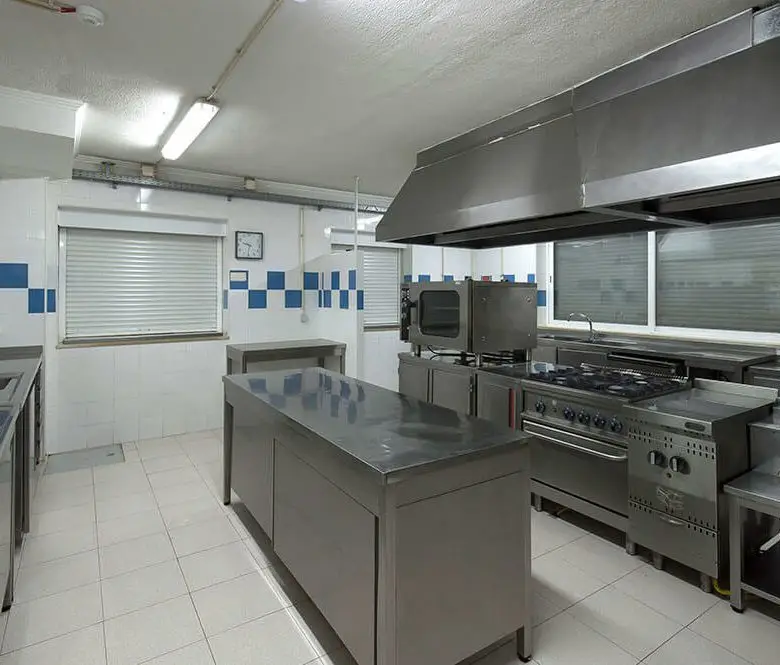 residencia-geriatrica-santa-ines-cozinha