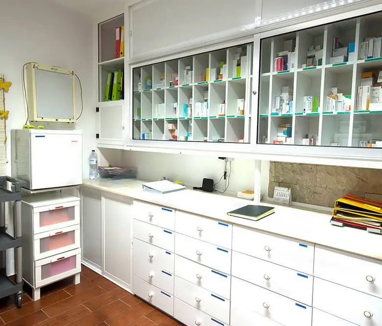 residencia-geriatrica-santa-ines-farmacia
