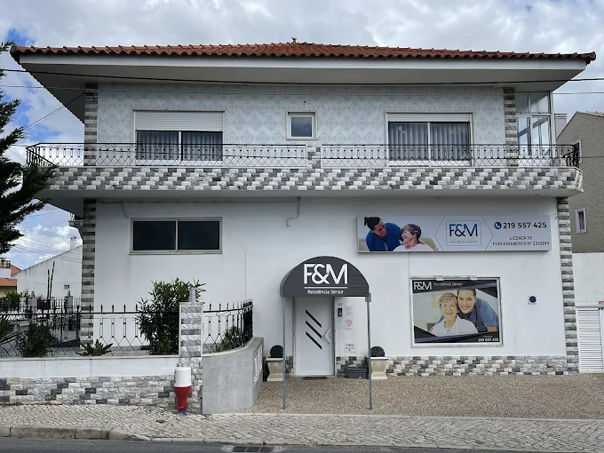 residencia senior f m fachada