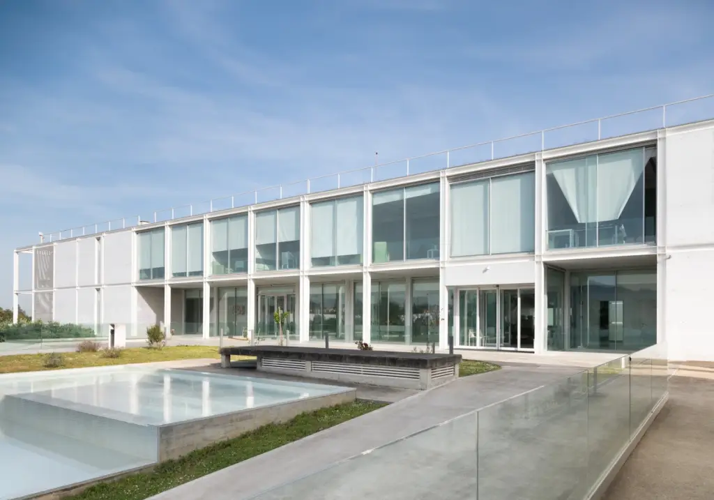 ser-cascais-libervita-senior-residence-exterior