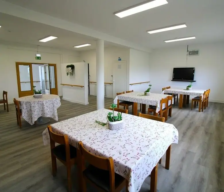 ser-em-nos-residencias-senior-sala-de-refeicoes