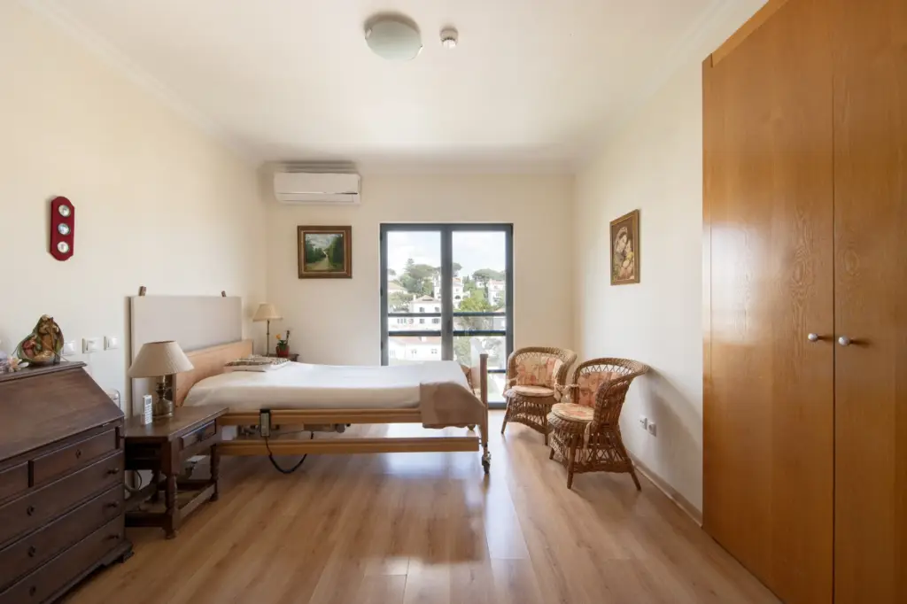 ser-estoril-santo-antonio-quarto-individual