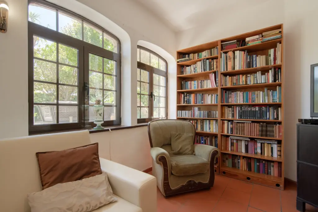 ser-estoril-sao-bartolomeu-biblioteca