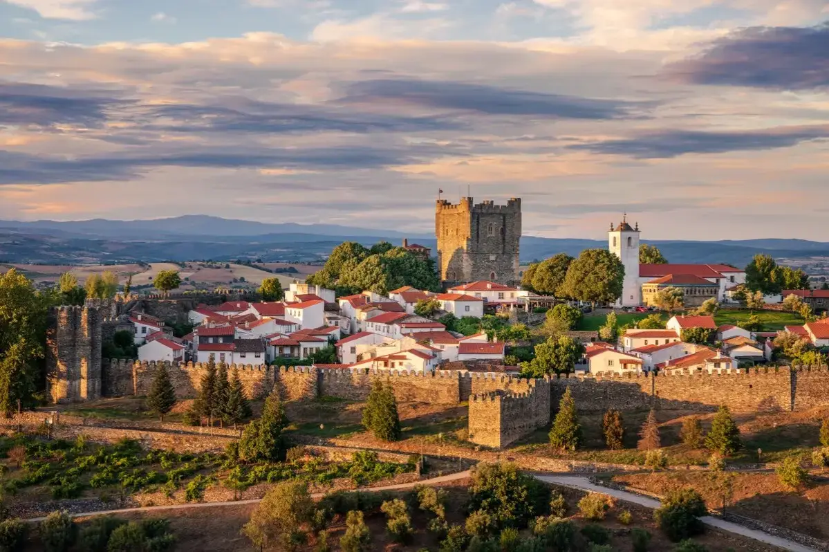 Guia Completo Melhores Lares de Idosos em Bragança