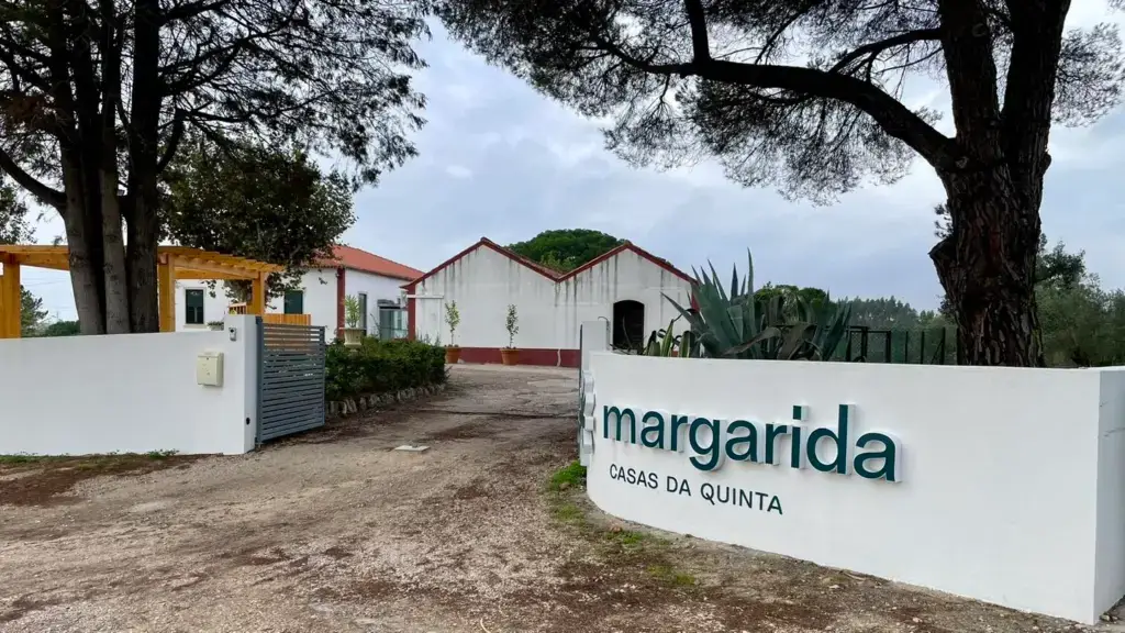 casas-da-quinta-margarida-entrada