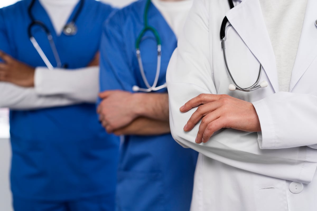 Lares com Acompanhamento Médico Permanente para Idosos