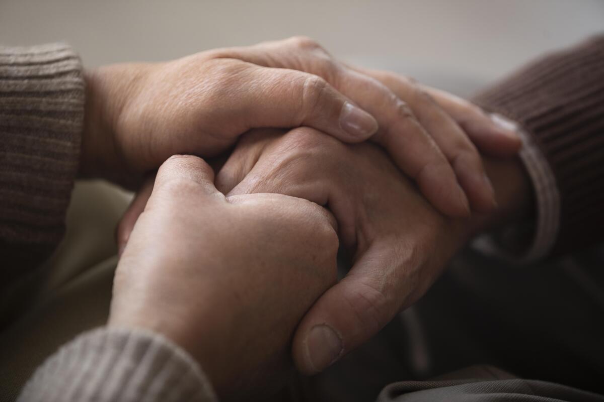 Luto e perda como apoiar um sénior emocionalmente