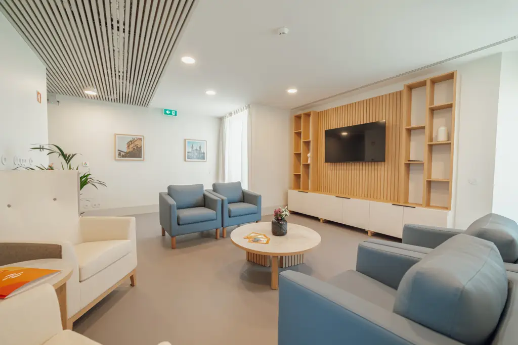 residencia-assistida-sa-de-miranda-emeis-sala-estar