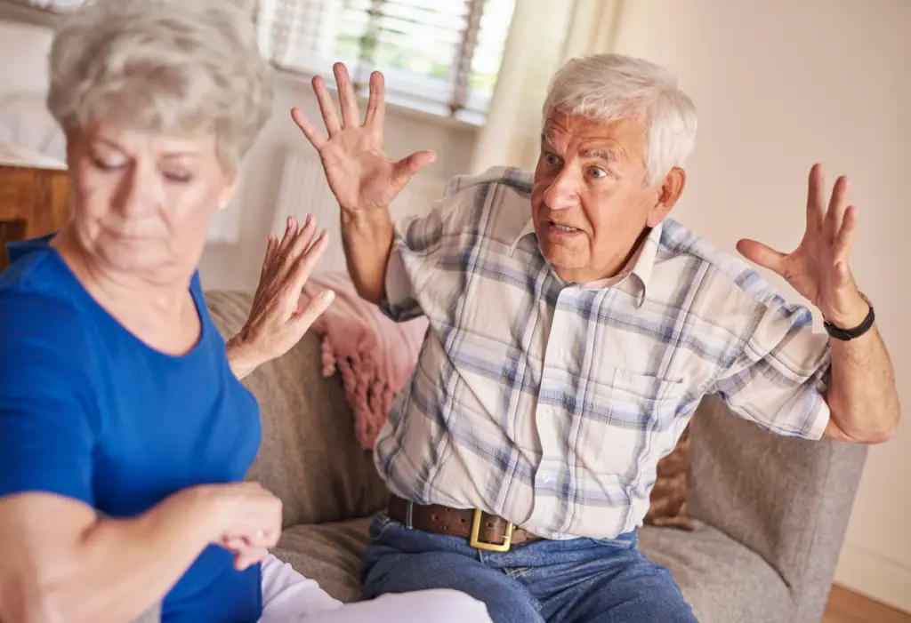 Como Lidar com os Comportamentos Desafiantes dos Idosos